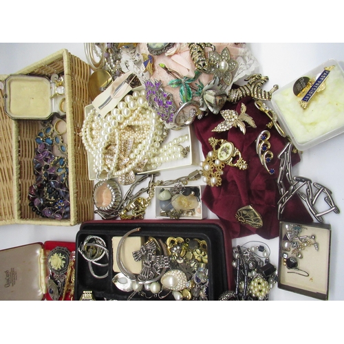 16 - Large collection of costume jewellery including brooches, watches, rings, earrings, necklaces, artif... 