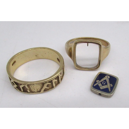 32 - 9ct yellow gold Masonic flip ring with enamel detail, stamped 375, and a silver plated ring decorate... 