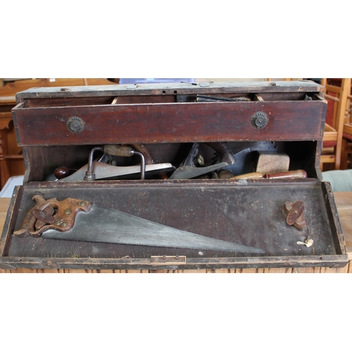 1214 - Joiners traveling toolbox with contents including Stanley plane, saws, mallet etc