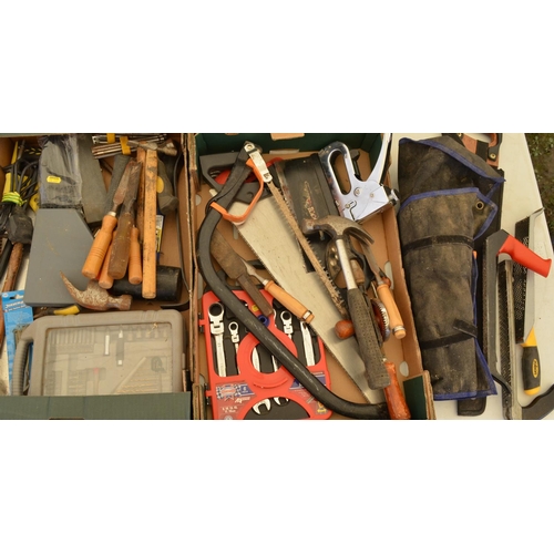 1204 - Large collection of hand tools and accessories including saws, hammers, ratchet spanner set, drill b... 