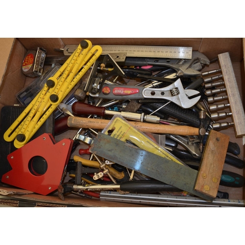 1208 - Collection of hand tools (2 boxes)