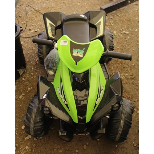 1232 - Child’s 12v quad bike with charger