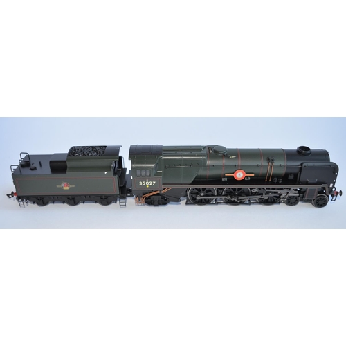 700 - Hornby R1043 