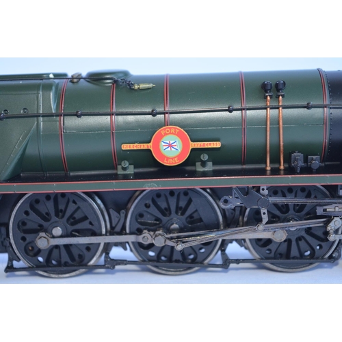 700 - Hornby R1043 