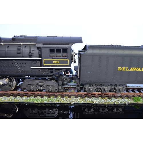 703 - An HO gauge Rivarossi 4-6-6-4 Delaware And Hudson NS1519 