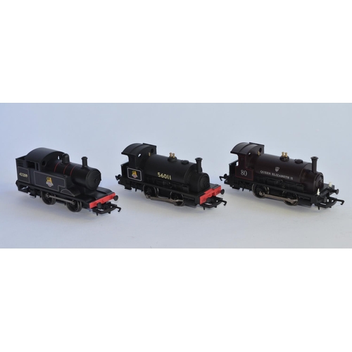 711 - 3 boxed Hornby OO gauge tank engines:
R2877 BR 0-4-OT Hornby Collectors Club 2009. Model near mint, ... 