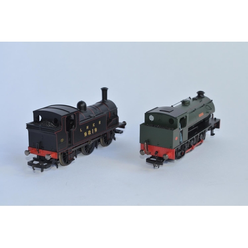 715 - 2 Hornby OO gauge 0-6-0 model tank engines:
R3104 0-6-0ST Class J94 loco '7086', figures painted and... 