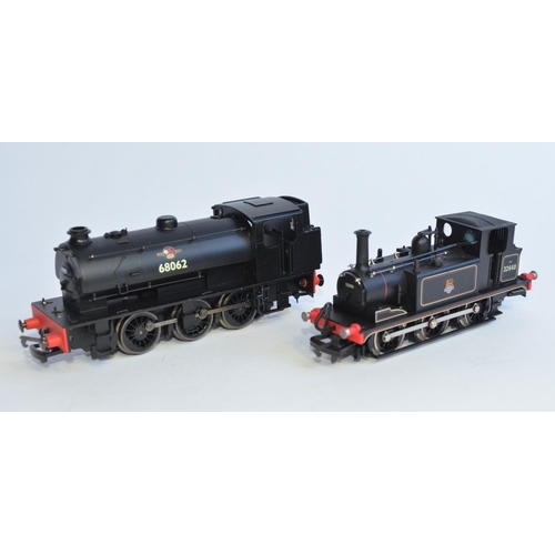 718 - 2 boxed OO gauge Dapol 0-6-0 Tank Engines:
D-009 J94 BR 68062 Black Bunker Extension . Model excelle... 