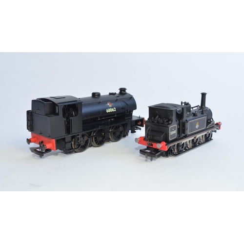 718 - 2 boxed OO gauge Dapol 0-6-0 Tank Engines:
D-009 J94 BR 68062 Black Bunker Extension . Model excelle... 