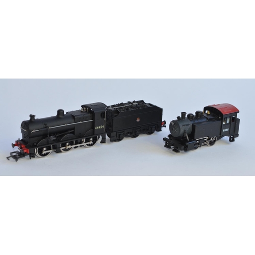 720 - 2 boxed OO gauge train models:
Airfix 54123-9 4F Fowler in BR livery, 44454 model itself in mint con... 