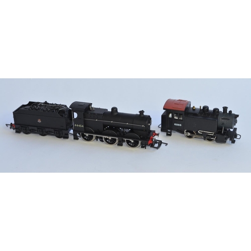 720 - 2 boxed OO gauge train models:
Airfix 54123-9 4F Fowler in BR livery, 44454 model itself in mint con... 