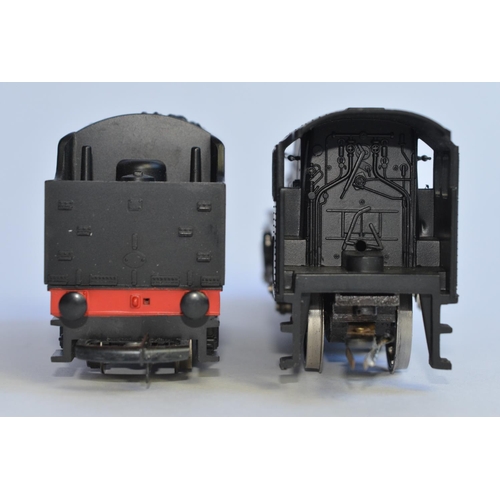 724 - A boxed Hornby R068 BR Class 5 4-6-0 locomotive with instructions.