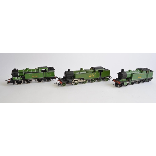 738 - 3 OO gauge electric loco models:
Mainline LNER 9522 6-2-0 N2. Good condition.
Hornby 2-6-4 LNER 9070... 