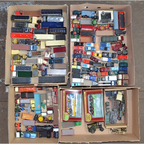 786 - An extensive collection of 1/76 OO gauge compatible vehicles, mostly die-cast from Oxford, Hongwell,... 