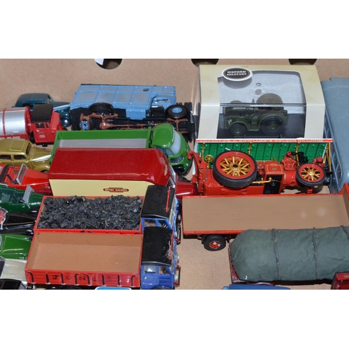 786 - An extensive collection of 1/76 OO gauge compatible vehicles, mostly die-cast from Oxford, Hongwell,... 