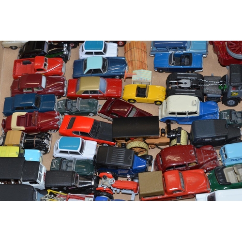 786 - An extensive collection of 1/76 OO gauge compatible vehicles, mostly die-cast from Oxford, Hongwell,... 