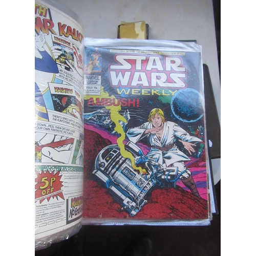 992 - Folder of Star Wars Weekly comics(39)