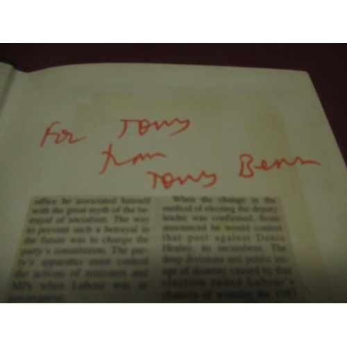 1097 - Donoughue(Bernard) The Heat of the Kitchen, Politicos, 1st Ed. 2003, Signed, Cook(Robin) The Point o... 