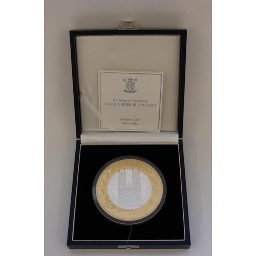 283 - Royal Mint 2002 Alderney £50 silver proof medallion coin (1kg) commemorating ERII Golden Jubilee, en... 
