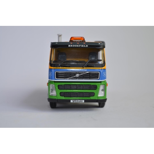 913 - Corgi 1/50 truck model CC13505, Volvo FM Aggregate Tipper, W.H.Malcolm. Limited edition, 2411/3200.
... 