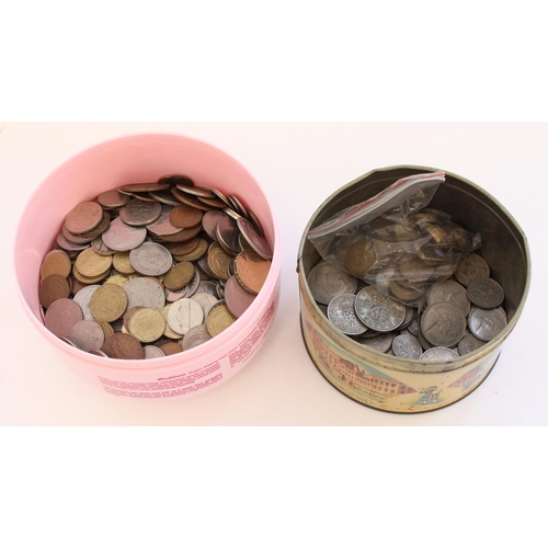 291 - Two tubs of world and British coinage, mostly post 1950 cupro nickel and bronze, gross 3.4kg
