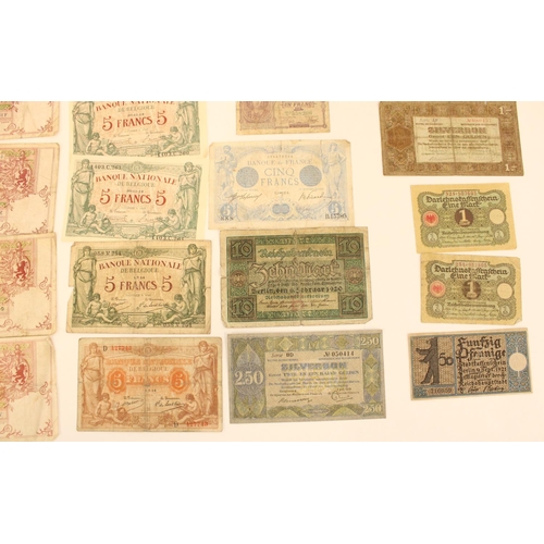 307 - A wad of world bank notes to include early C20th Dutch, German and Belgian, Japanese Government note... 