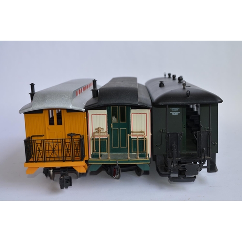 673 - 3 G-gauge passenger coaches, 2 by Bachmann and boxed, 1 by Newqida no box.
Includes Bachmann Pullman... 