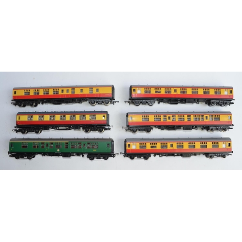 765 - 6 OO gauge railway coaches, all by Hornby. No boxes.