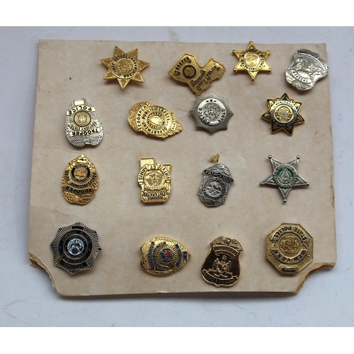130 - Large collection of military buttons and cap badges, including Royal Artillery, Royal Naval brass bu... 
