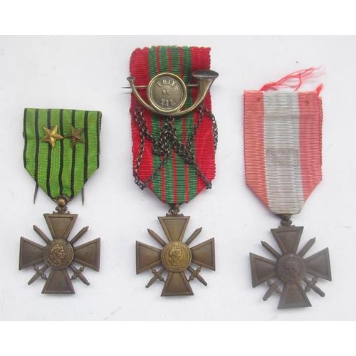 86 - Croix De Guerre with medal ribbon dated 1939, with bugle clasp Prix De Tir, Croix De Guerre dated 19... 