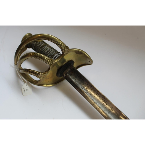 184 - French cavalry sabre with brass hilt (lacking scabbard)
