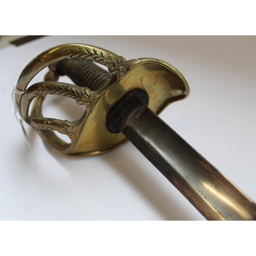 185 - French cavalry sabre with brass hilt (lacking scabbard)