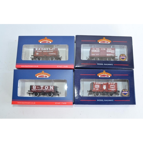 768 - 8 Bachmann OO gauge wagons, (7 wood plank, 1 'steel'), mostly Collectors Club exclusives. See photos... 