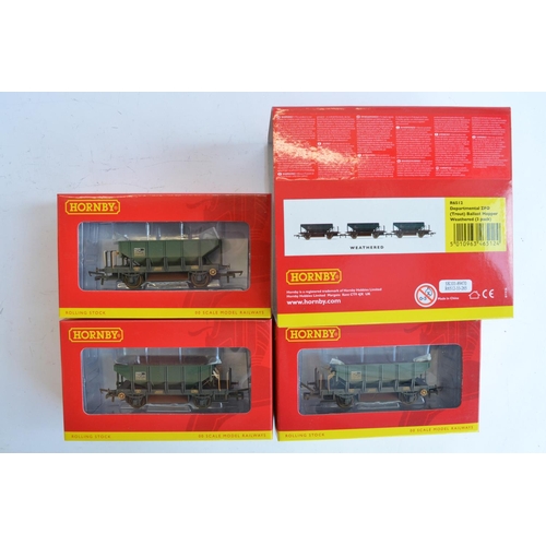 772 - Hornby gauge OO sets R6253A, pack of 3 Vee 'Blue Circle Cement' tank wagons (box says weathered but ... 