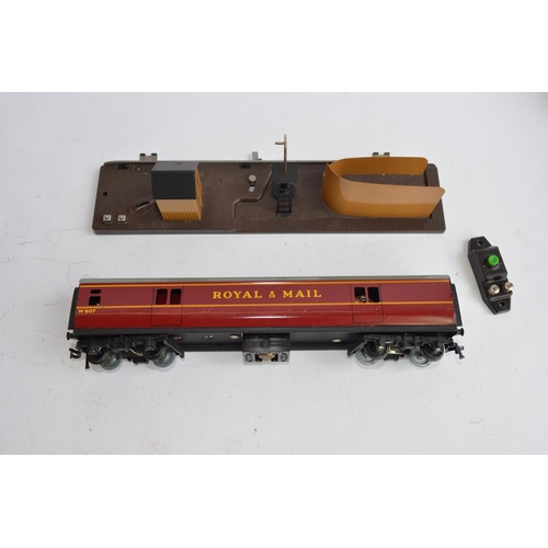 778 - Collection of Hornby and Hornby Dublo OO gauge railway carriages, wagons etc including 4316 Horse Bo... 