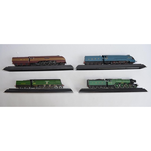 780 - 5 OO/1:76 scale static train models: Includes a Country Artists 