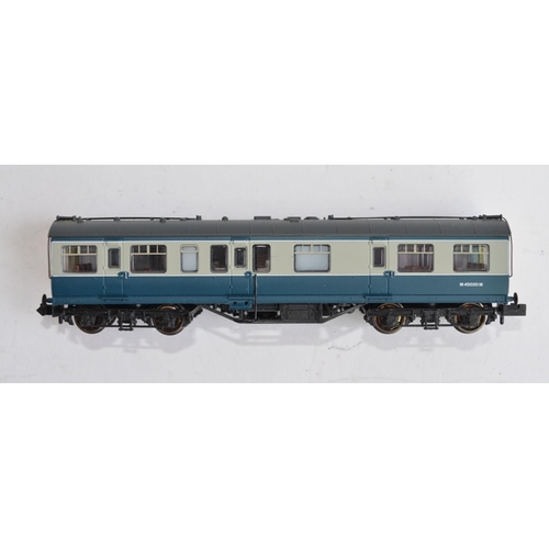 780 - 5 OO/1:76 scale static train models: Includes a Country Artists 