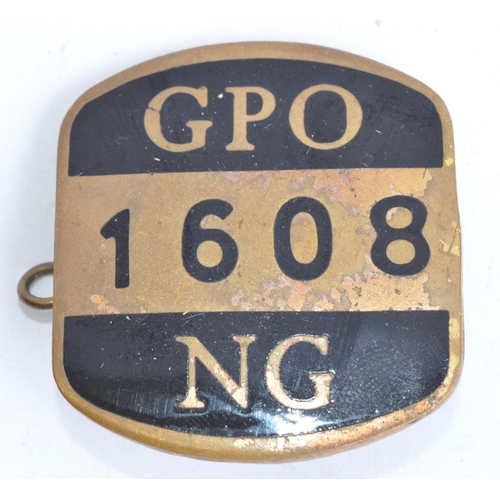 797 - 2 cast iron wagon plates, Darlington 1951 and Shildon 1953 (both approx 28cm across), a vintage GWR ... 