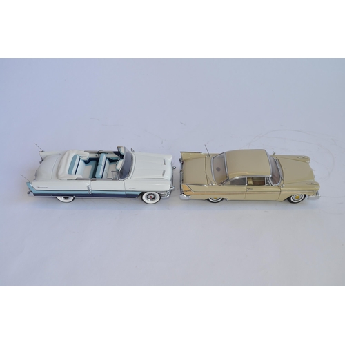 864 - A Danbury Mint 1/24 diecast 1958 Plymouth Fury, excellent condition with box, no paperwork. Spare wh... 