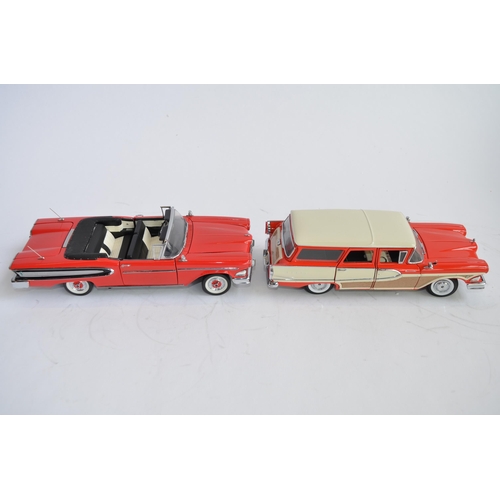 867 - 2 boxed 1/24 Ford diecast model cars:
A Franklin Mint 1958 Ford Edsel Citation, limited edition (687... 