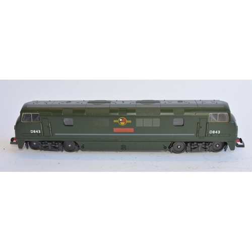 748 - 3 OO gauge diesel engines:
Lima D843 BR 