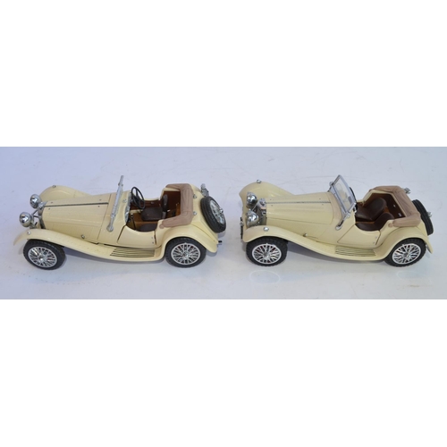 842 - 2 Franklin Mint 1/24 die-cast 1938 Jaguar SS100 models, one boxed (box fair with photo of model atta... 