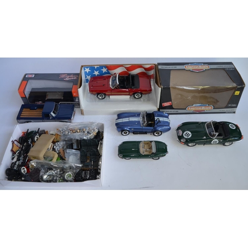 881 - A collection of 1/18 and 1/24 die-cast vehicle models, all A/F and a box of mostly 1/24 spare parts ... 