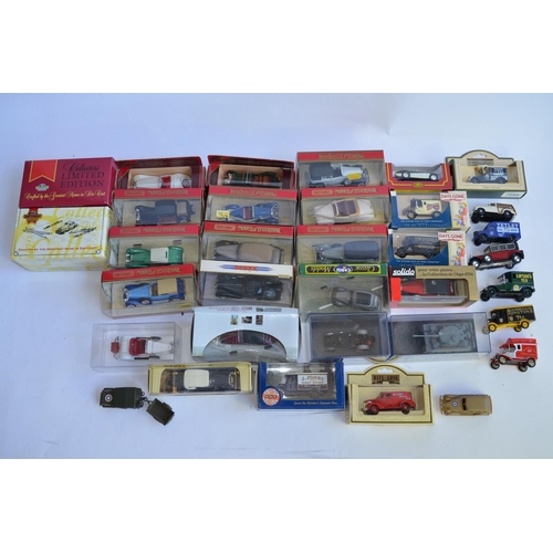 884 - A collection of 1/43 die-cast model vehicles including a Dinky DY-14 Delahaye 145, Matchbox Bentley ... 