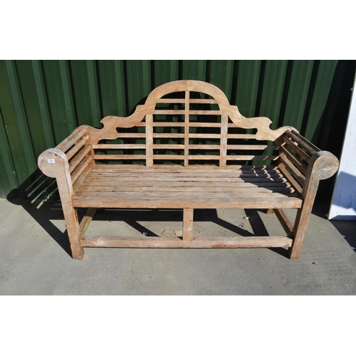 1229 - Withdrawn Lutyens garden bench, W163cm, H105cm