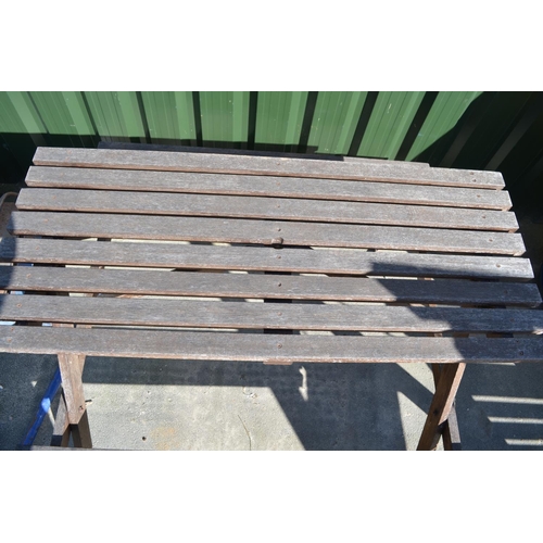 1231 - Small picnic bench, W122 D52cm