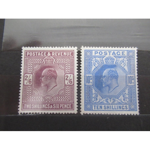 720 - Edward VII, 2s6d stamp (sg94) and a ten shillings (sg96) both unused (2)