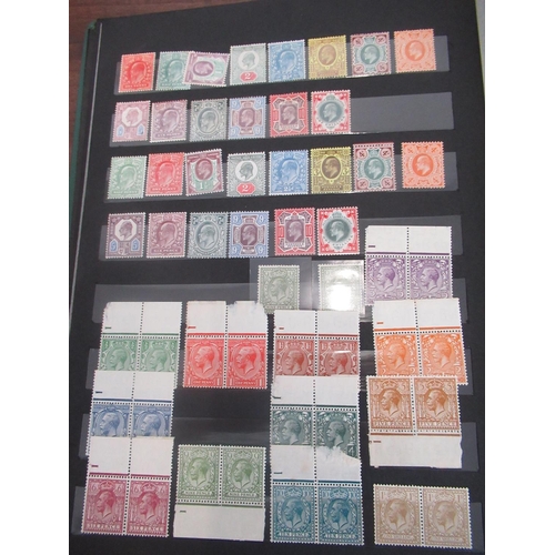 729 - George V, good selection of unused stamps including blocks of two and margin example covering most v... 