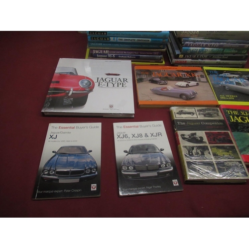 98 - Collection of books relating to Jaguar cars inc. Skilleter(Paul) Jaguar Sports Car, Haynes, Reprint,... 