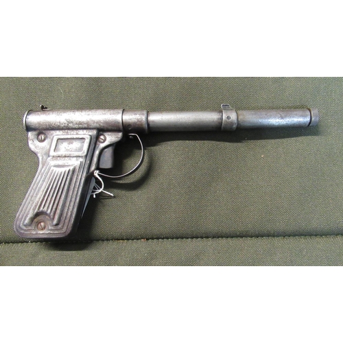 722 - Brittton Tinplate .177 GAT air pistol (1930-40)